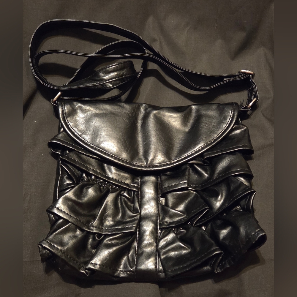 Black Faux Leather Ruffled Crossbody Bag Purse Approx 10x10"